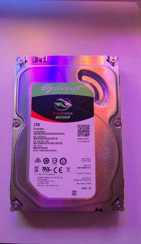 Seagate 2tb st2000dx002 - |,